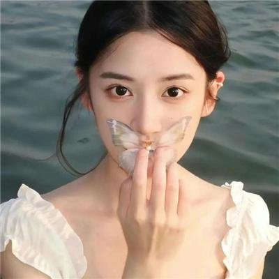 我是纳斯琳